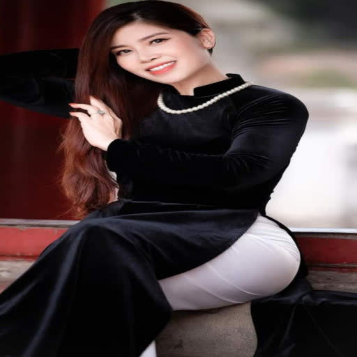 thoi trang ao dai satin den